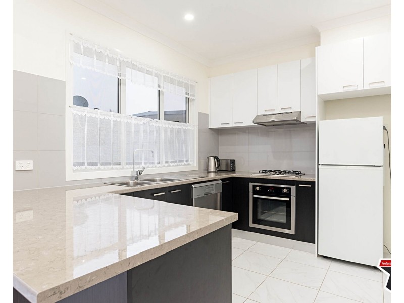 4 Nolan Avenue, Mooroolbark VIC 3138