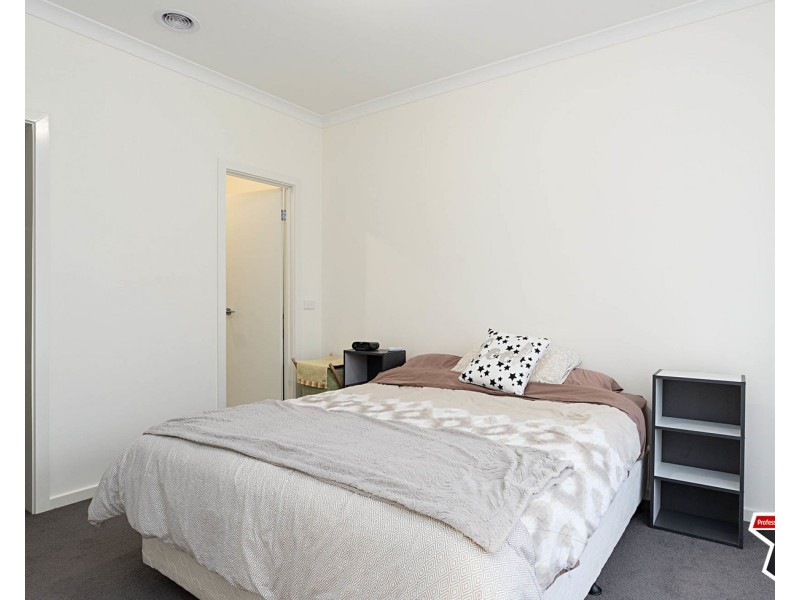 4 Nolan Avenue, Mooroolbark VIC 3138