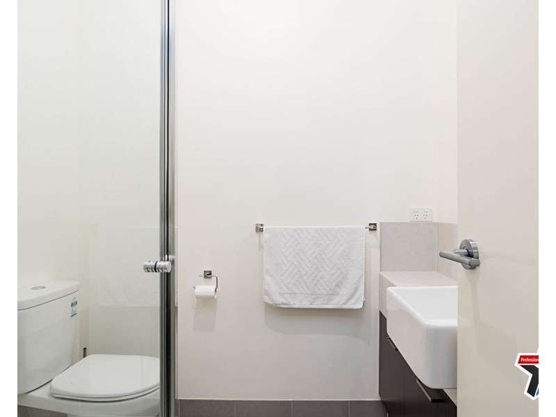 4 Nolan Avenue, Mooroolbark VIC 3138