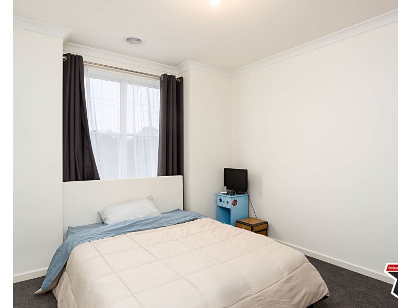 4 Nolan Avenue, Mooroolbark VIC 3138