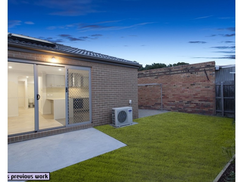 2/14 Anita Street, Kilsyth VIC 3137