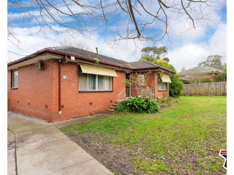 76 Carronvale Road, Mooroolbark VIC 3138