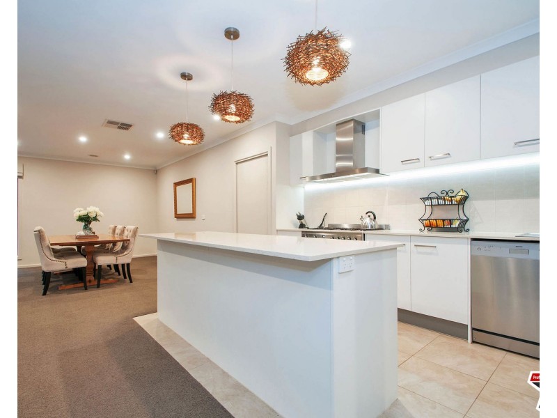 3 Botanica Drive, Chirnside Park VIC 3116