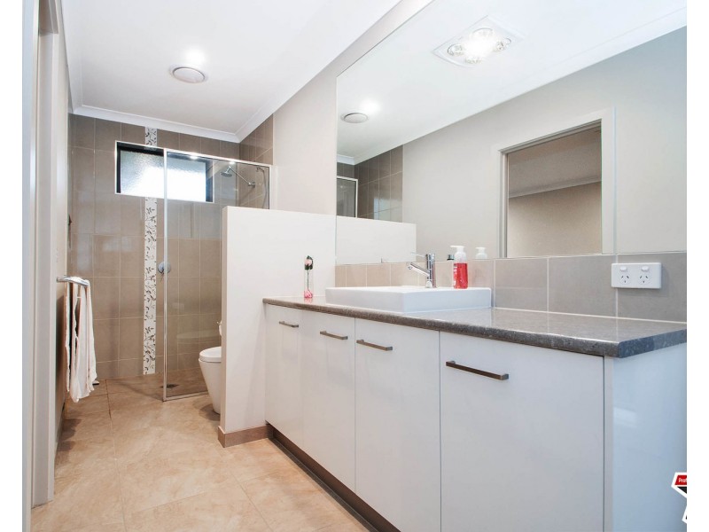 3 Botanica Drive, Chirnside Park VIC 3116