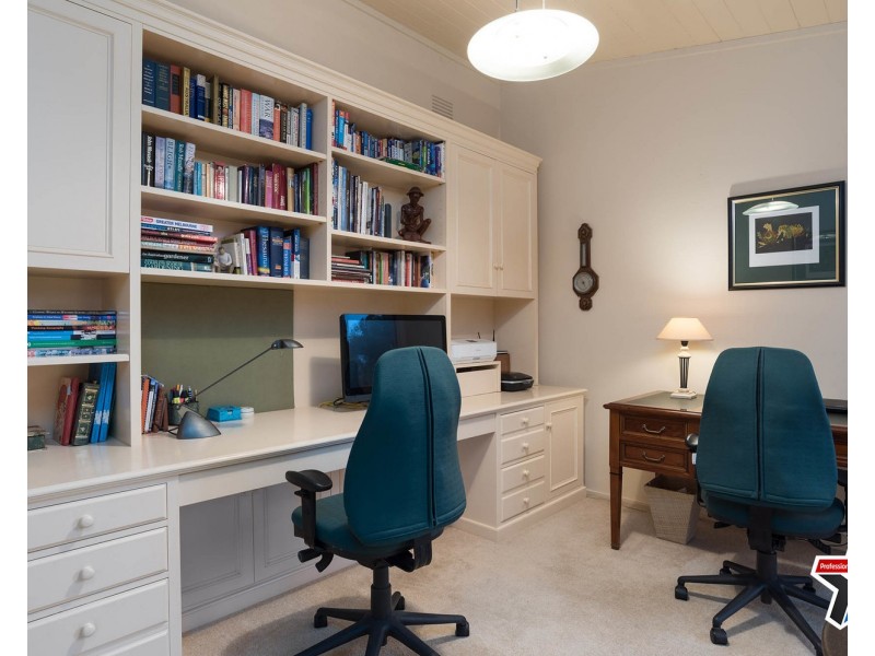 8 Mangans Road, Lilydale VIC 3140