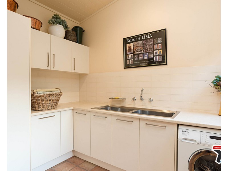 8 Mangans Road, Lilydale VIC 3140