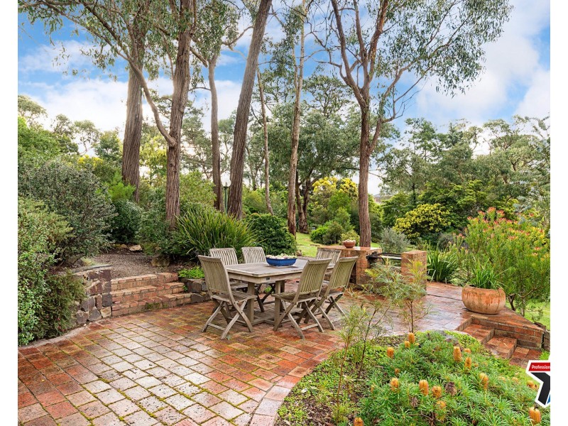 8 Mangans Road, Lilydale VIC 3140