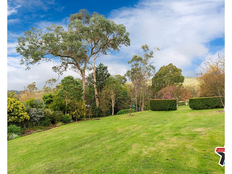 8 Mangans Road, Lilydale VIC 3140