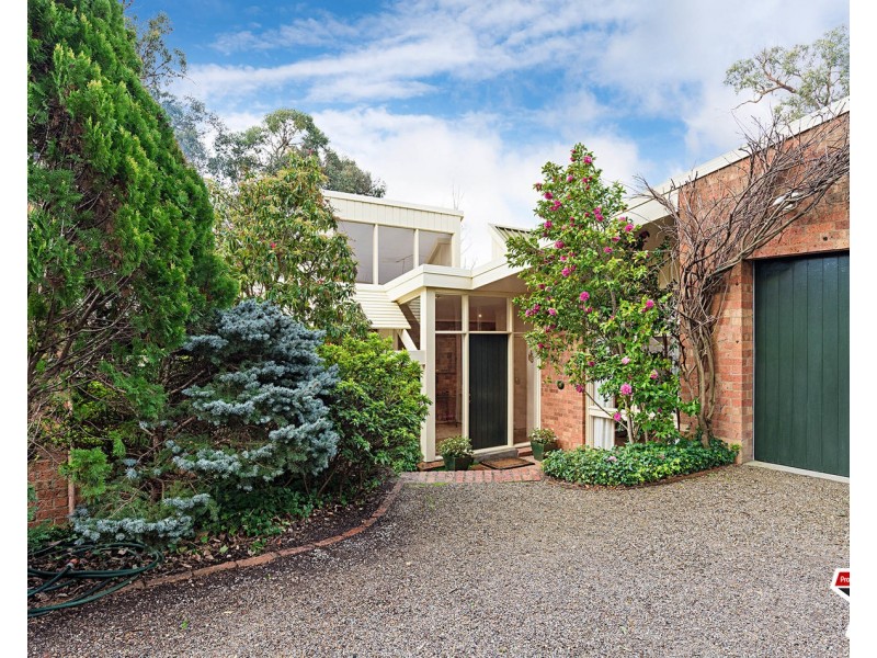 8 Mangans Road, Lilydale VIC 3140