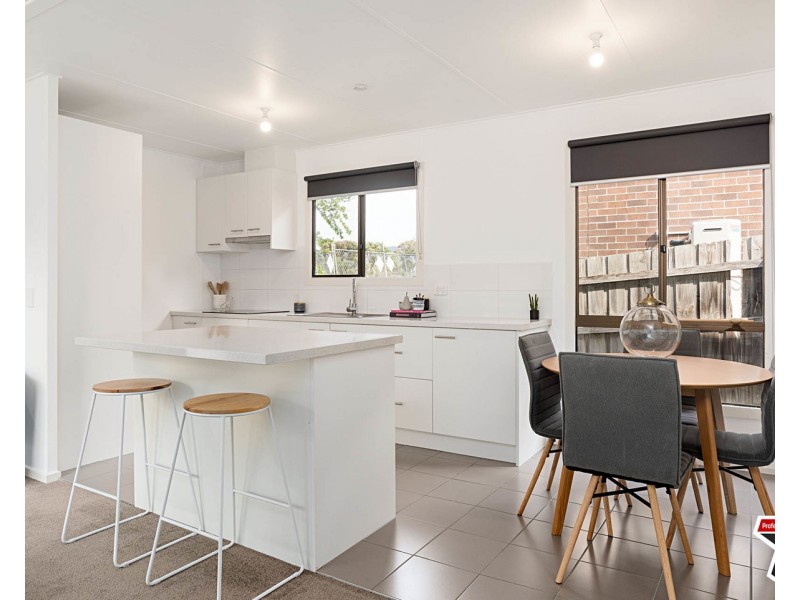 4a Nambour Drive, Mooroolbark VIC 3138