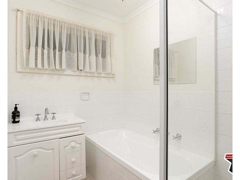 9/39 Holloway Road, Croydon North VIC 3136