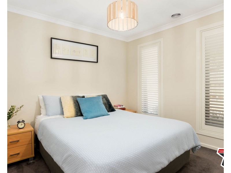 25A Taronga Crescent, Croydon VIC 3136