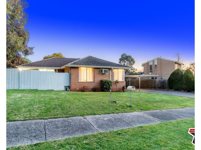 4 Meseta Street, Mooroolbark VIC 3138