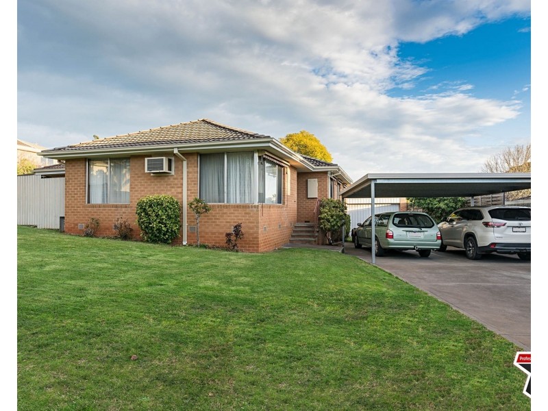 4 Meseta Street, Mooroolbark VIC 3138