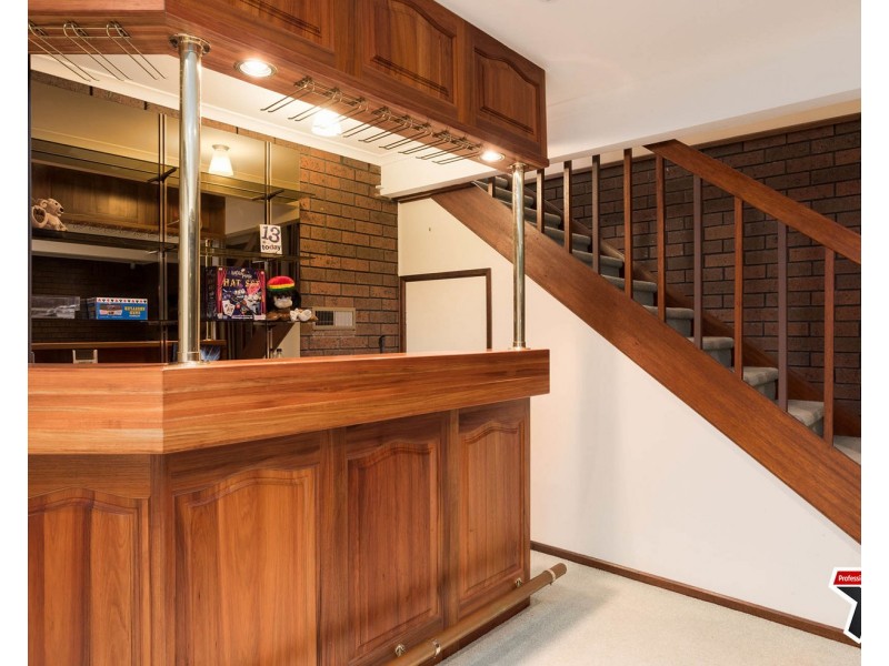 12 Chinook Crescent, Mooroolbark VIC 3138