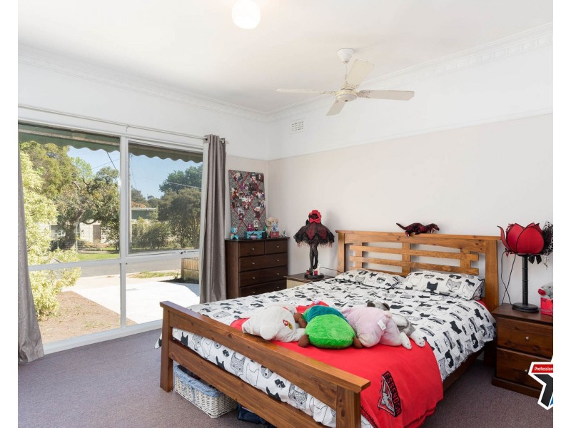 6 Eothen Lane, Kilsyth VIC 3137