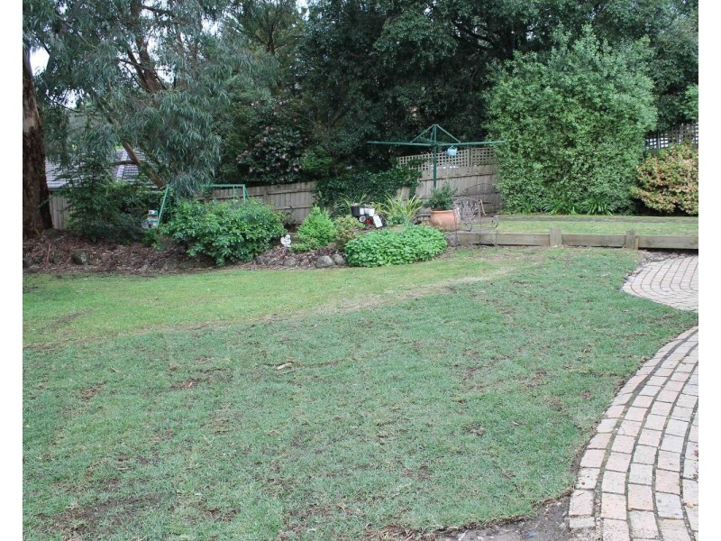 33 The Boulevard, Montrose VIC 3765