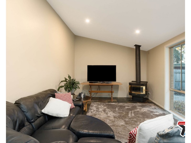 33 The Boulevard, Montrose VIC 3765