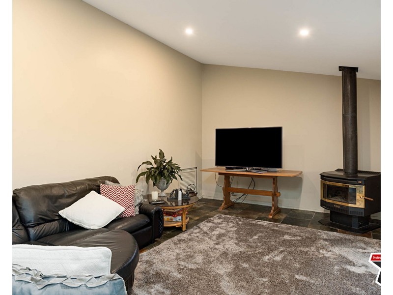 33 The Boulevard, Montrose VIC 3765