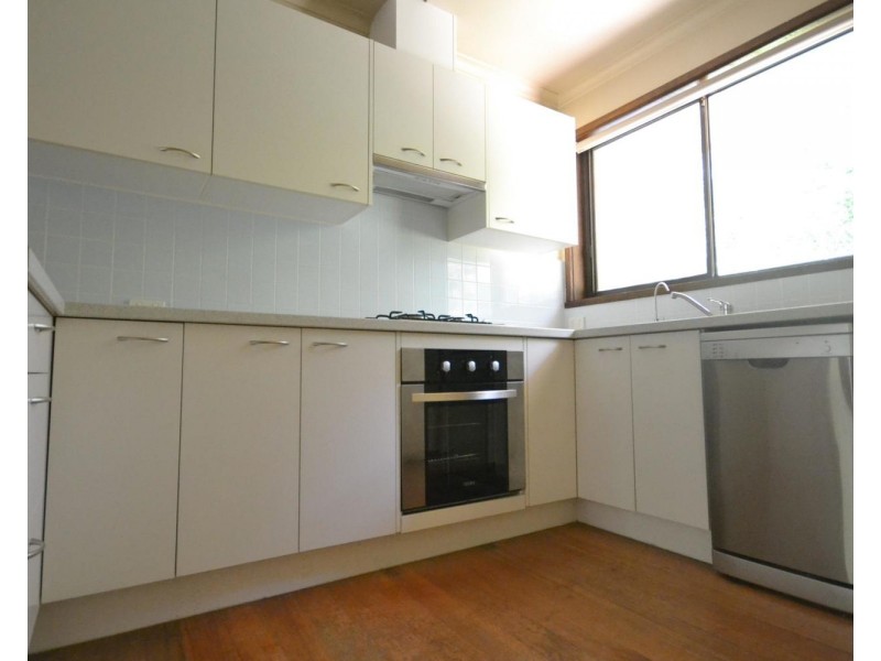 3/10 Wickham Road, Croydon VIC 3136