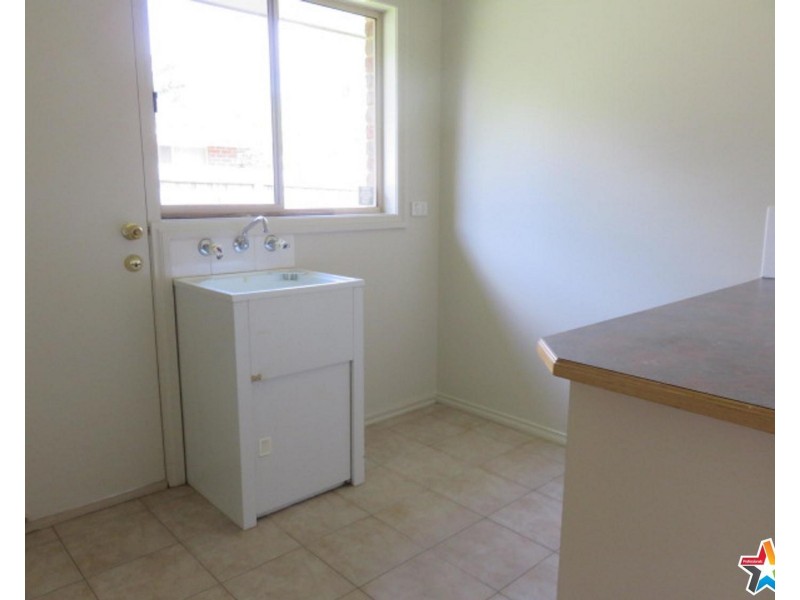 2/2 Colchester Road, Kilsyth VIC 3137