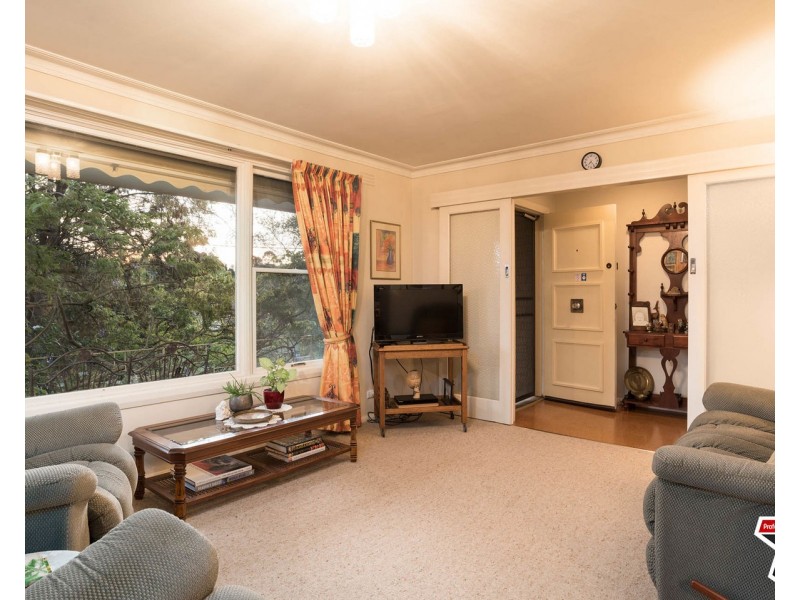 17-19 Highland Crescent, Mooroolbark VIC 3138