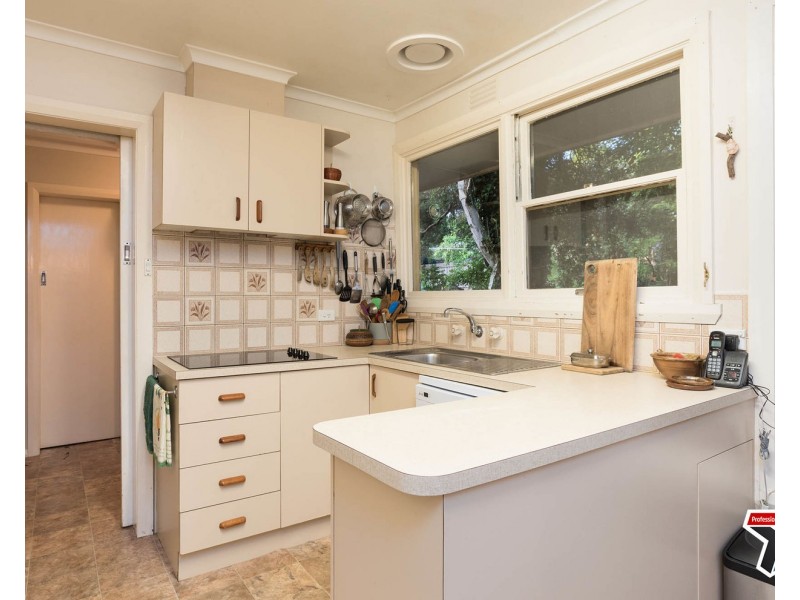 17-19 Highland Crescent, Mooroolbark VIC 3138