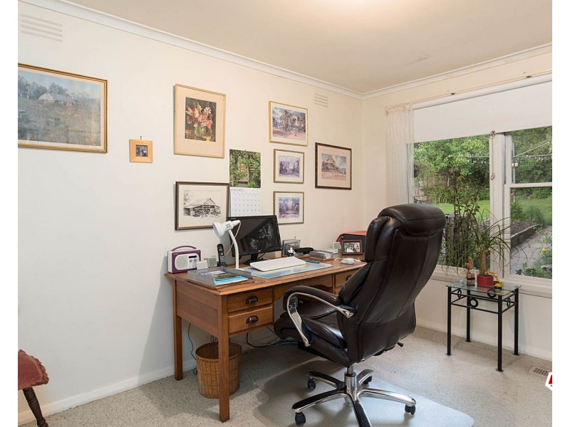 17-19 Highland Crescent, Mooroolbark VIC 3138