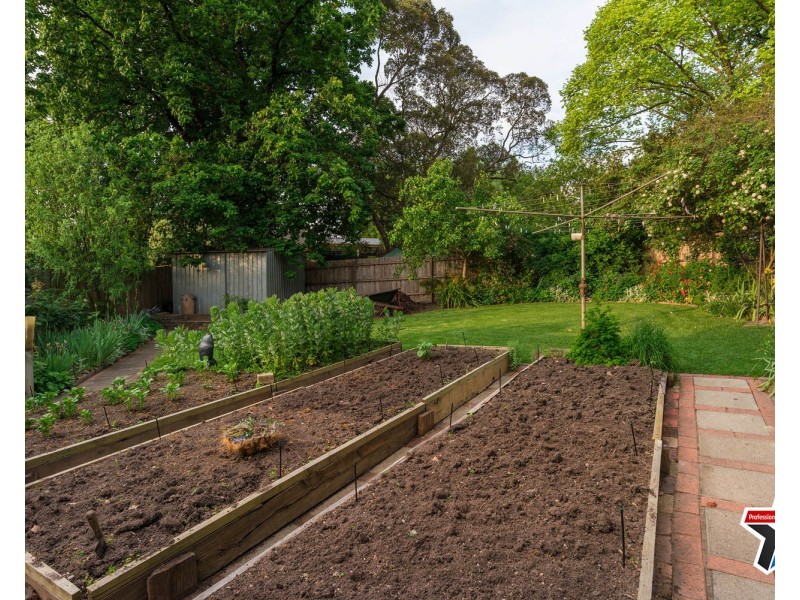 17-19 Highland Crescent, Mooroolbark VIC 3138