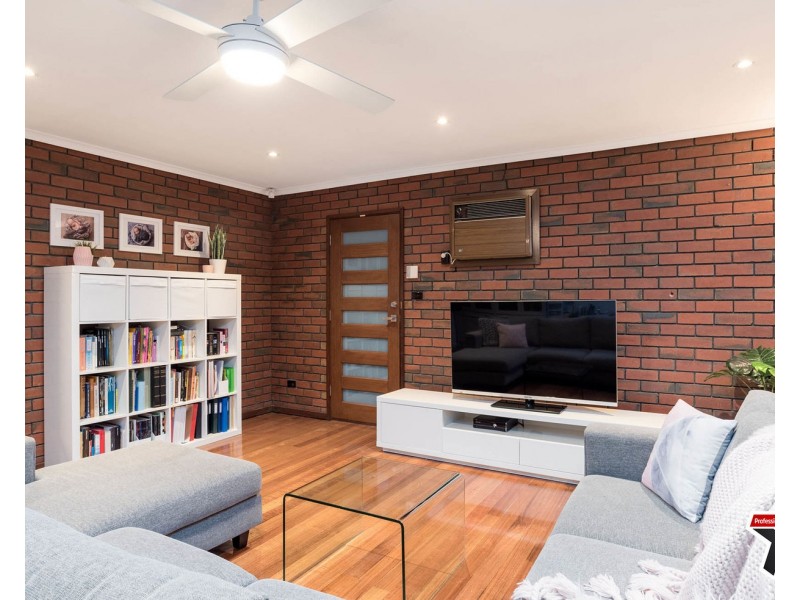 29 Lee-Ann Crescent, Croydon VIC 3136