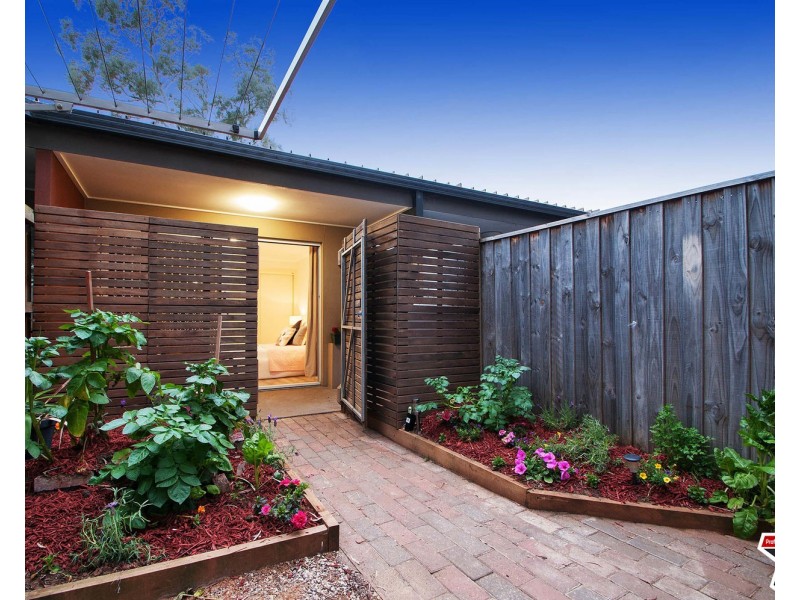 18 White Close, Lilydale VIC 3140