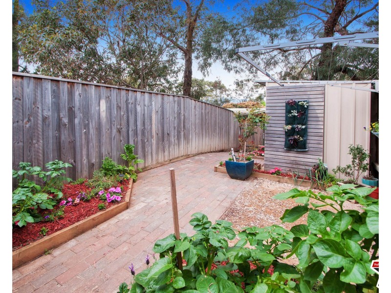 18 White Close, Lilydale VIC 3140