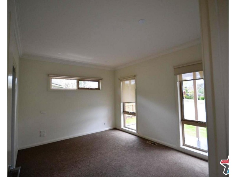 4/6 Cameron Court, Kilsyth VIC 3137