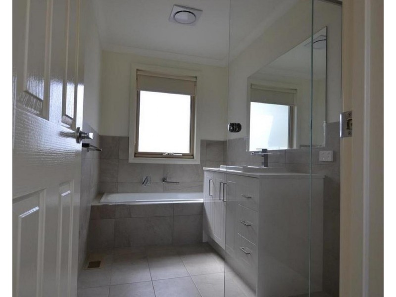 4/6 Cameron Court, Kilsyth VIC 3137