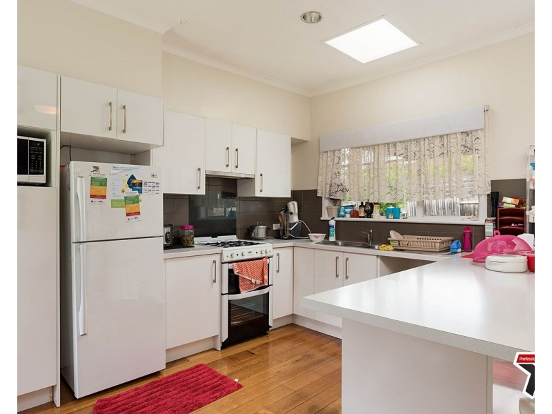 194 Lincoln Road, Croydon VIC 3136