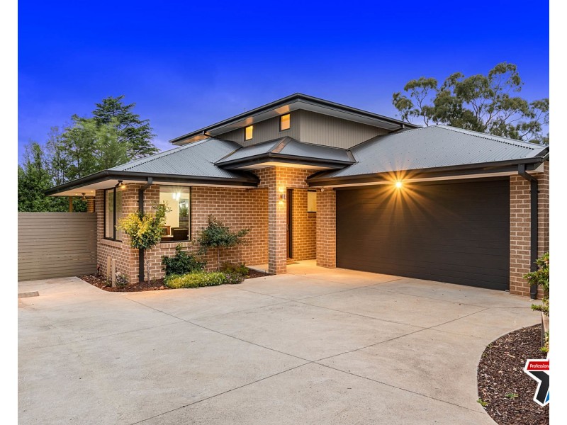 12a Crown Point, Chirnside Park VIC 3116