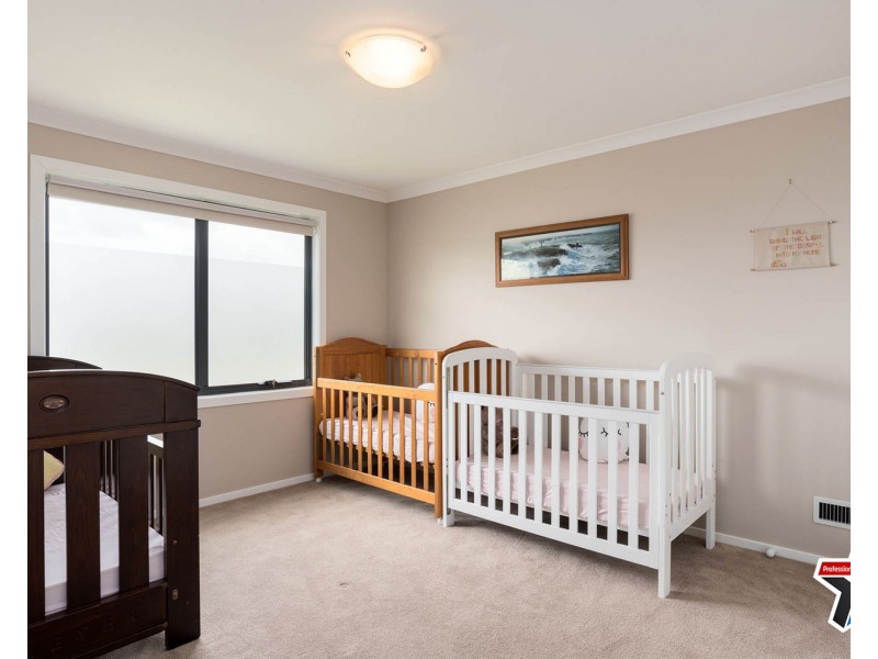 12a Crown Point, Chirnside Park VIC 3116