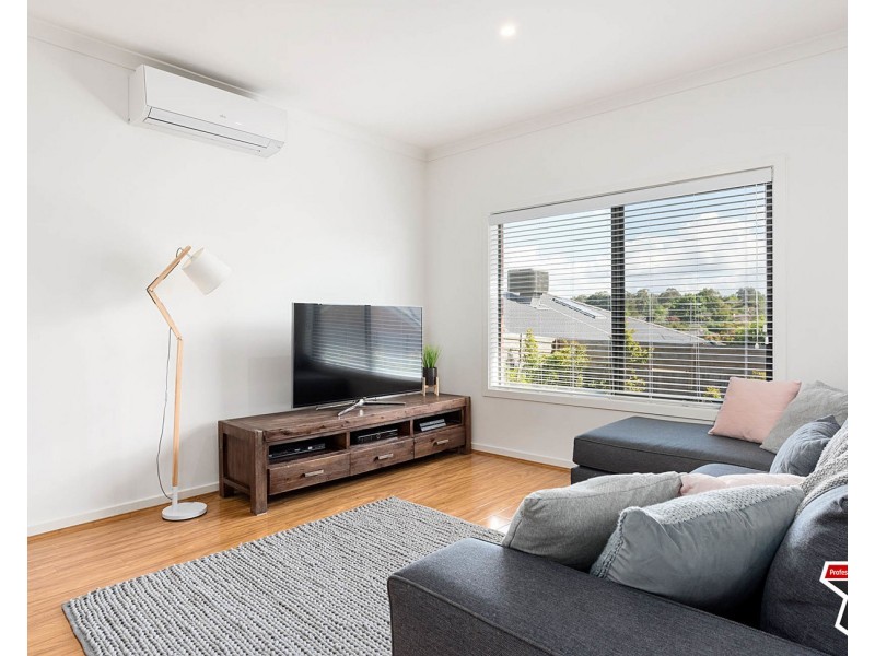 19a Sheldon Avenue, Mooroolbark VIC 3138