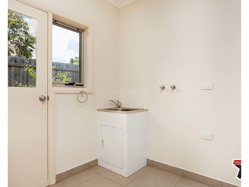 36a Pembroke Road, Mooroolbark VIC 3138