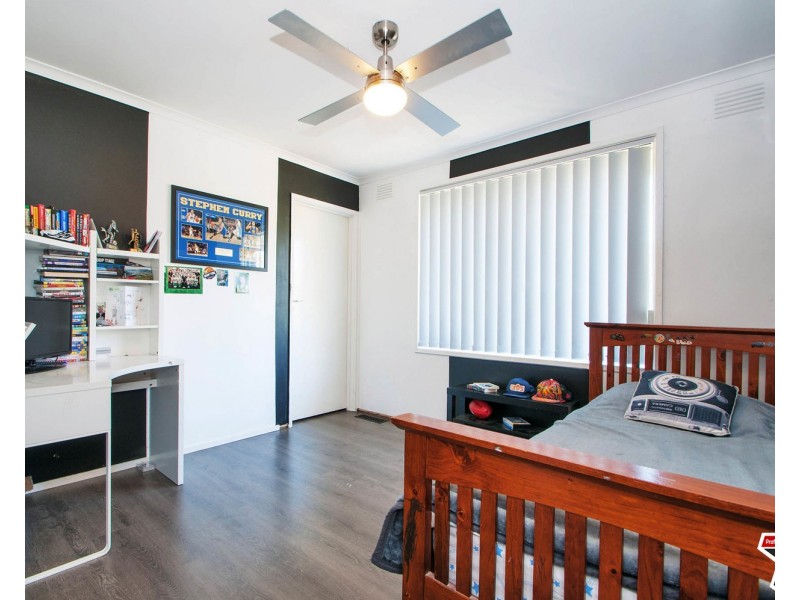 6 Selina Avenue, Mooroolbark VIC 3138