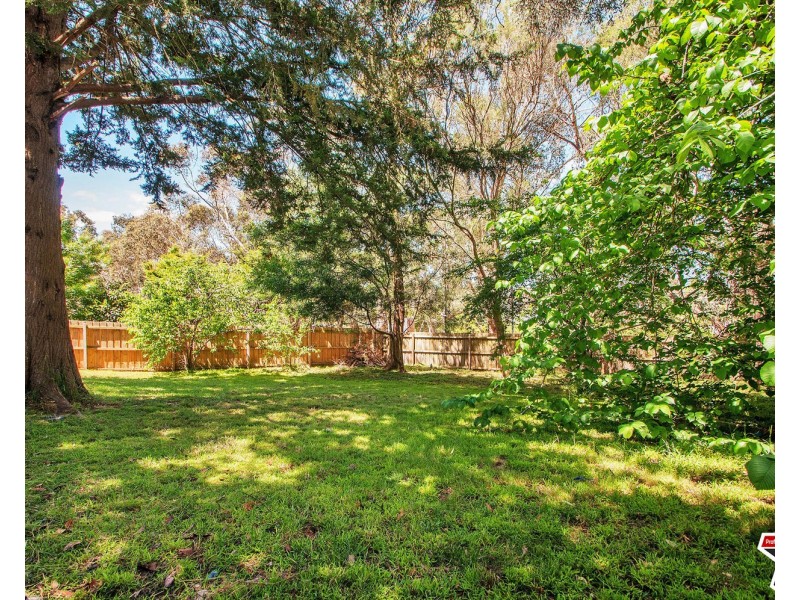 6 Selina Avenue, Mooroolbark VIC 3138