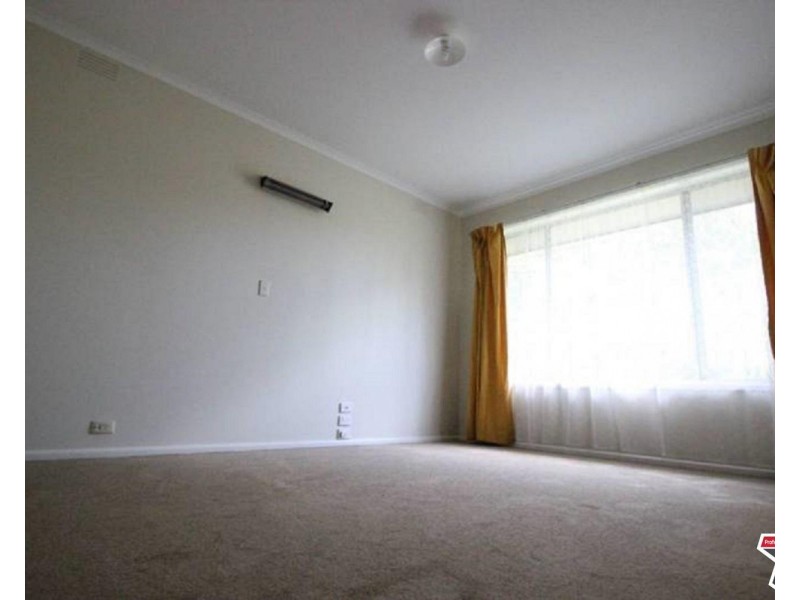 13 Aintree Street, Mooroolbark VIC 3138