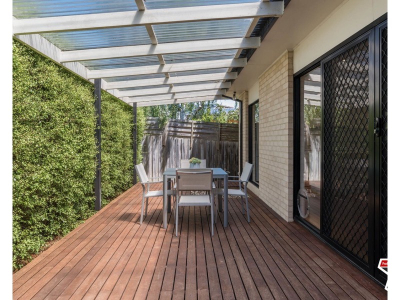 42 Sweetland Road, Mooroolbark VIC 3138