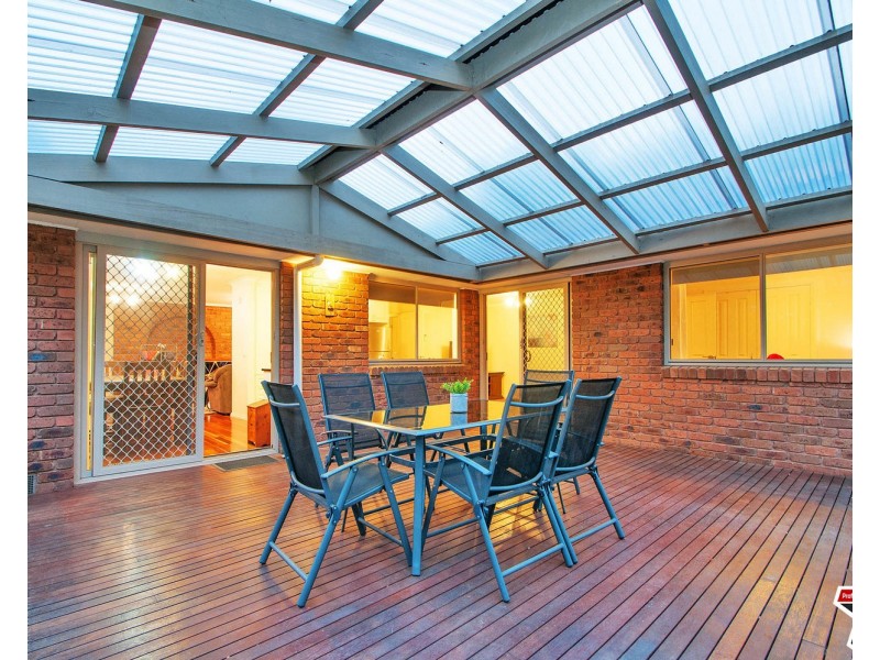 18 Currawong Road, Montrose VIC 3765