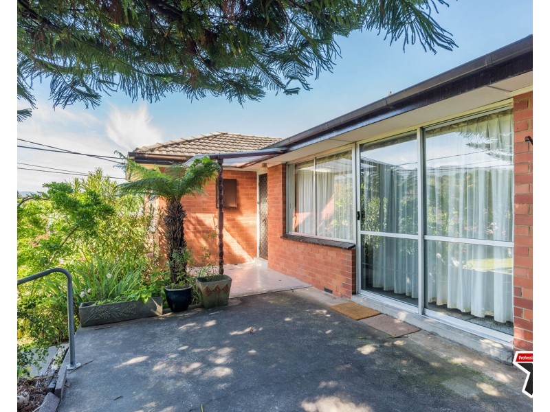 67 Kipling Avenue, Mooroolbark VIC 3138