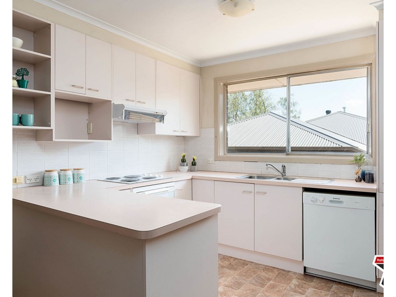 141 Cherylnne Crescent, Kilsyth VIC 3137