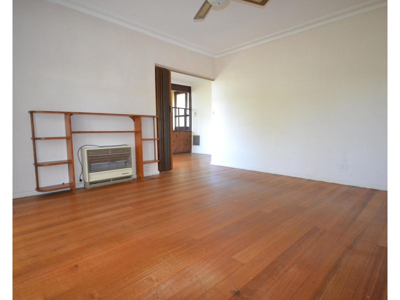 62 Mount View Parade, Croydon VIC 3136