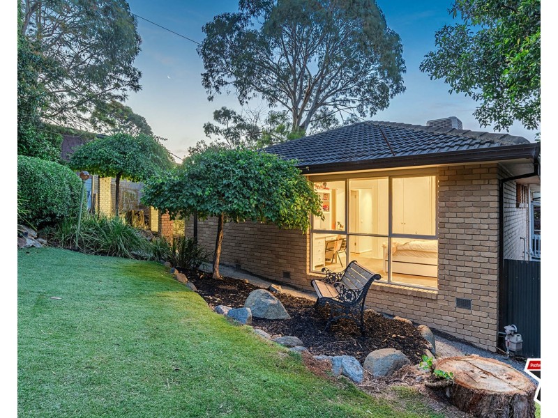 19 Sunrise Hill Road, Montrose VIC 3765