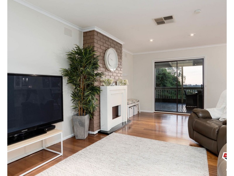 19 Sunrise Hill Road, Montrose VIC 3765