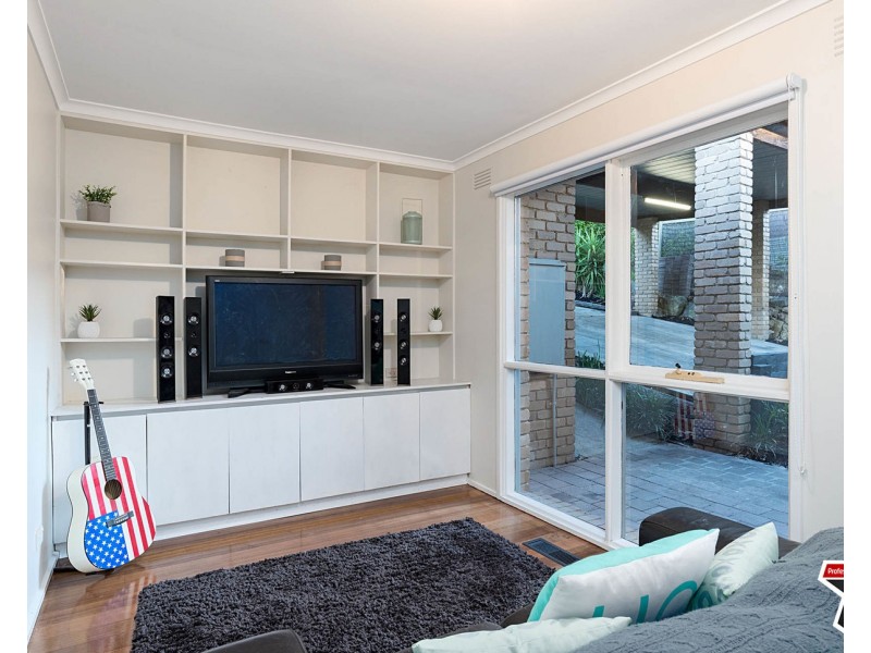 19 Sunrise Hill Road, Montrose VIC 3765